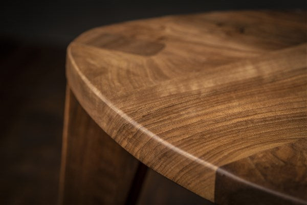 Sgabello piccolo a tre gambe in noce - Kurumi Heimen M30