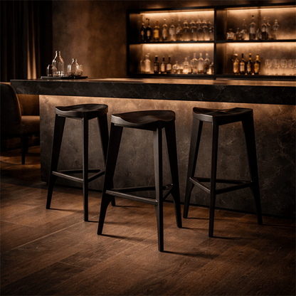Sgabello da bar Terza nero – Legno massello – Sgabello in legno nero opaco