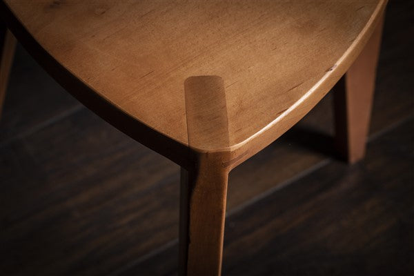 Sakura Heimen - Sgabello a tre gambe in legno di ciliegio - Legno duro