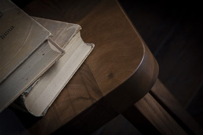 Sgabello quadrato minimalista in noce – Comodino o tavolino fatto a mano – Tavolino – Tavolo da soggiorno – Tavolino da caffè – Spedizione gratuita