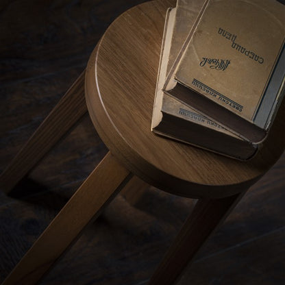 Comodino in noce massello - Tavolino laterale, sgabello da comodino, comodino, mobile minimalista fatto a mano, sgabello in legno, finitura a olio naturale