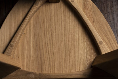 Nara Hira - Set di sgabelli a tre gambe in rovere