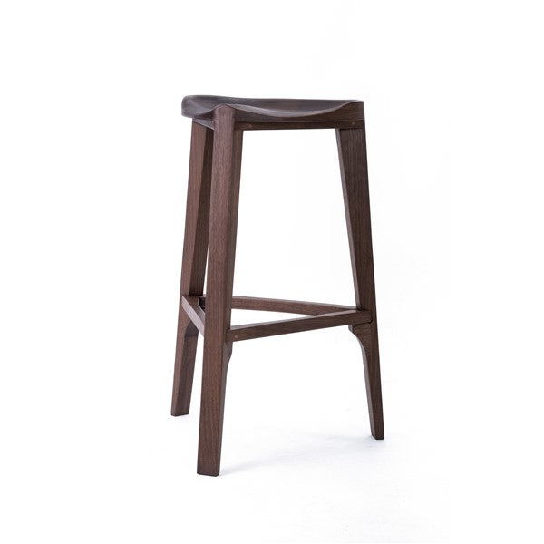 Terza XL - Elegante sgabello da bar in noce con seduta intagliata e poggiapiedi