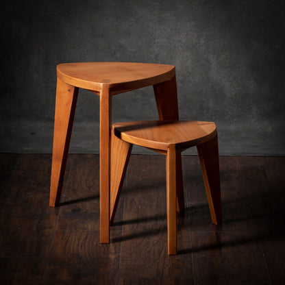 Sakura Heimen Set di sgabelli a tre gambe in ciliegio