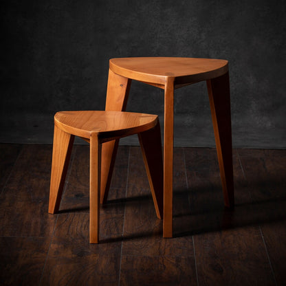 Sakura Heimen Set di sgabelli a tre gambe in ciliegio