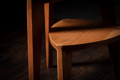 Sakura Heimen Set di sgabelli a tre gambe in ciliegio