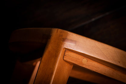 Sakura Heimen Set di sgabelli a tre gambe in ciliegio