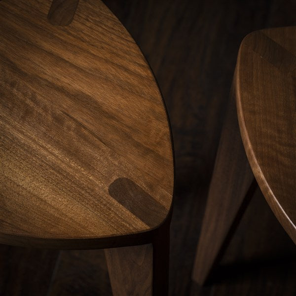 Kurumi Hira - Sgabello a tre gambe in legno di noce