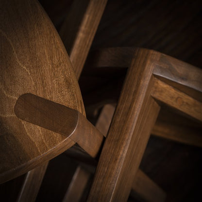 Kurumi Hira - Sgabello a tre gambe in legno di noce