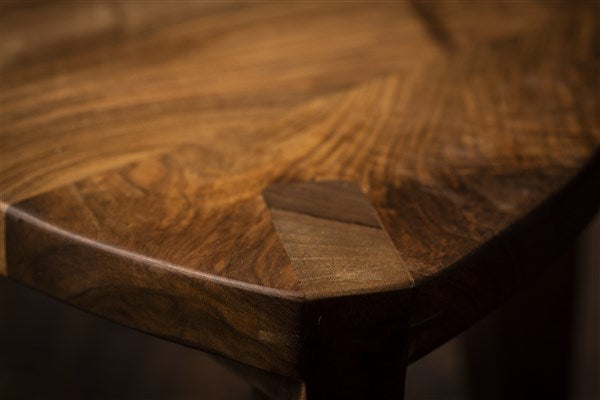 Sgabello piccolo a tre gambe in noce - Kurumi Heimen M30