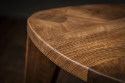 Sgabello piccolo a tre gambe in noce - Kurumi Heimen M30