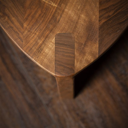 Sgabello piccolo a tre gambe in noce - Kurumi Heimen M30